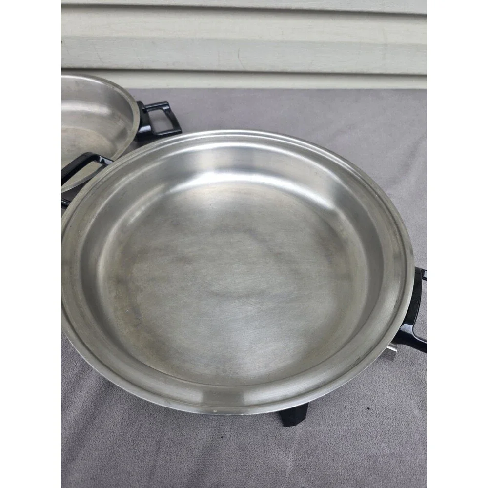 Regal Ware 12